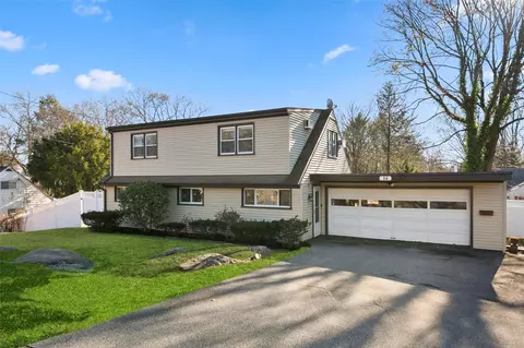 14 Sunset Rd, Rye Brook, NY 10573