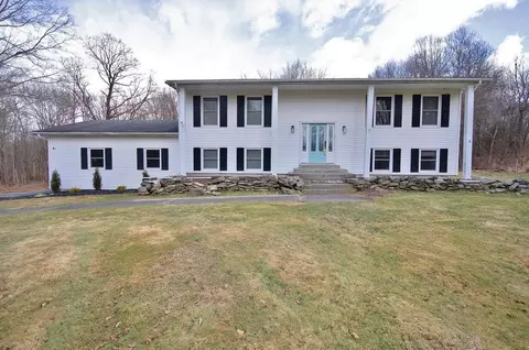 117 Warn Ave, Crawford, NY 12566