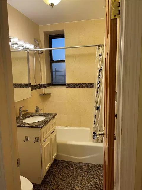 72-34 Austin #F2, New York, NY 11375