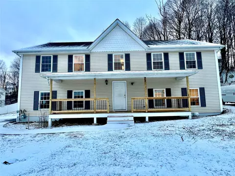 69 High St, Chester, NY 10918