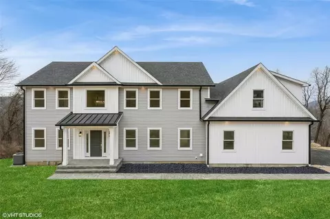 106 Somerset Dr, Patterson, NY 12563