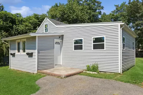 47 Shore Dr, Mastic Beach, NY 11951