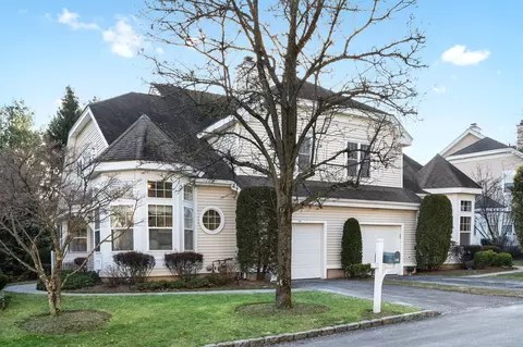 130 Winding Ridge Rd #130, Greenburgh, NY 10603
