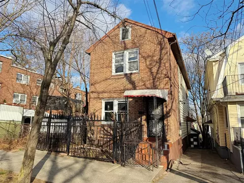 4236 Gunther Ave, New York, NY 10466
