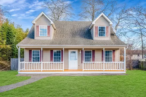 85 Cypress Dr, Mastic Beach, NY 11951