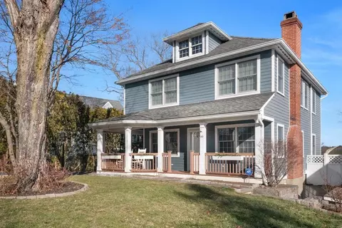 99 Oak Ridge Rd, Mount Pleasant, NY 10570