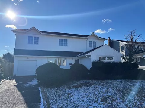 64 Devon Rd, Bethpage, NY 11714 photo 1