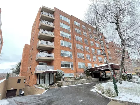 10 Old Mamaroneck Rd #3H, White Plains, NY 10605