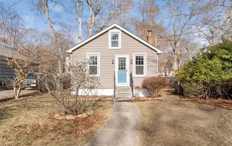 59 Freya Rd, Rocky Point, NY 11778