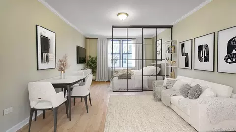50-21 39th Pl #2C, New York, NY 11104