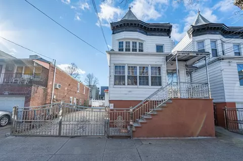 4361 Wickham Ave, New York, NY 10466