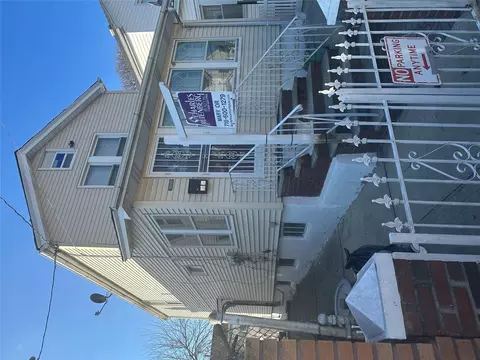 11058 160th St, New York, NY 11433