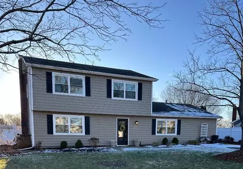 97 Oleeta Rd, Mount Sinai, NY 11766