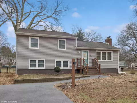 2 Shady Ln, Rhinebeck, NY 12572