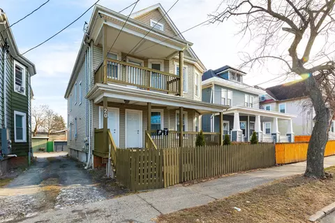 20 N White St, Poughkeepsie, NY 12601