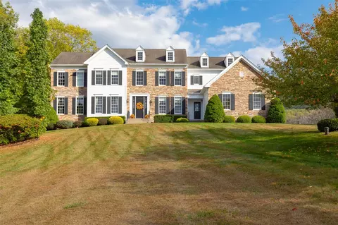 91 Somerset Rd, East Fishkill, NY 12533