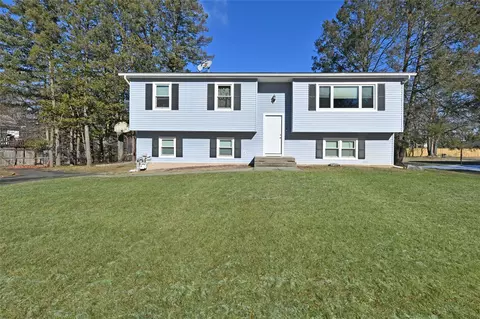 48 Lawrence Pl, Ramapo, NY 10977