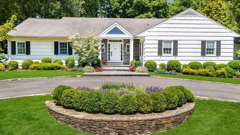 3 Old Lyme Rd, Scarsdale, NY 10583
