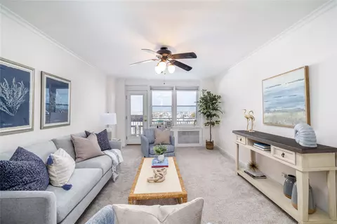 522 Shore Rd #4U, Long Beach, NY 11561