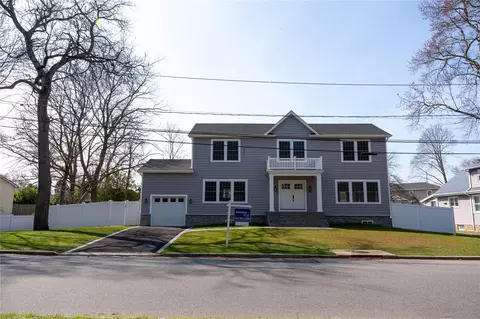 434 Lakeview Rd, Bellmore, NY 11710