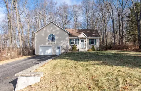 29 Ridge Rd, East Fishkill, NY 12533