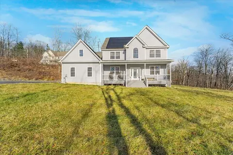 41 Crane Rd, Mamakating, NY 12721