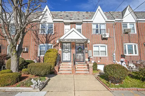 15137 20th Rd, New York, NY 11357