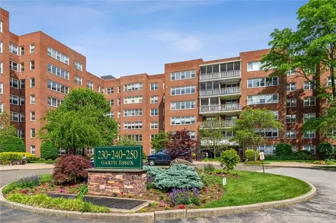 230 Garth Rd #6D1, Scarsdale, NY 10583