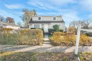 579 Champlain Ave, West Hempstead, NY 11552