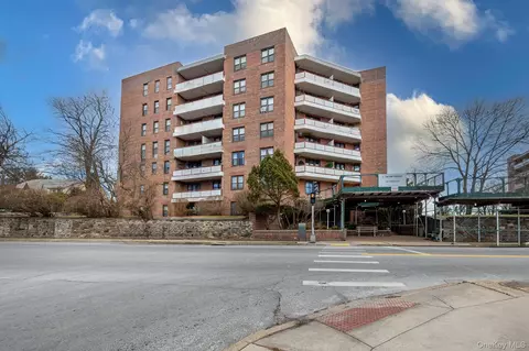 325 King #5L, Port Chester, NY 10573