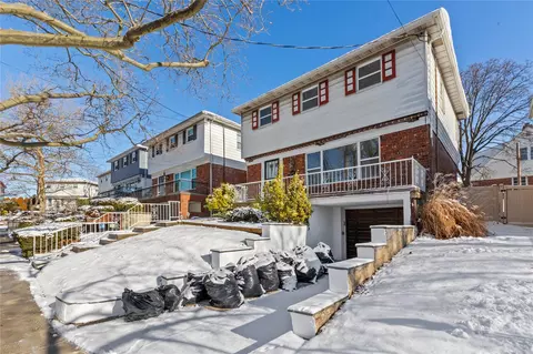 13-35 143rd St, New York, NY 11357