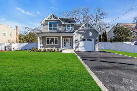 75 Audubon St, Nesconset, NY 11767