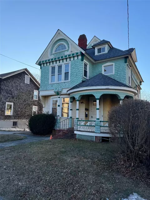 326 Washington St, Peekskill, NY 10566