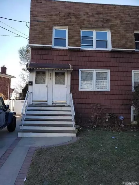 250-02 Weller Ave, New York, NY 11422