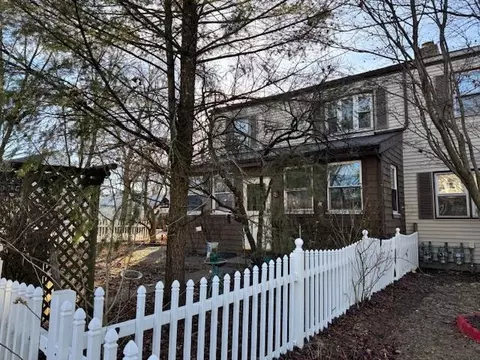 10 Vernon Ter, Poughkeepsie, NY 12601