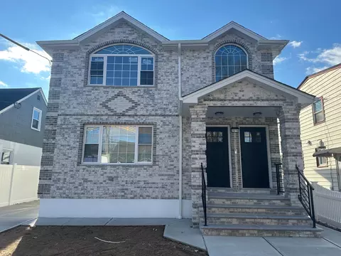 257-16 145 Ave, New York, NY 11422