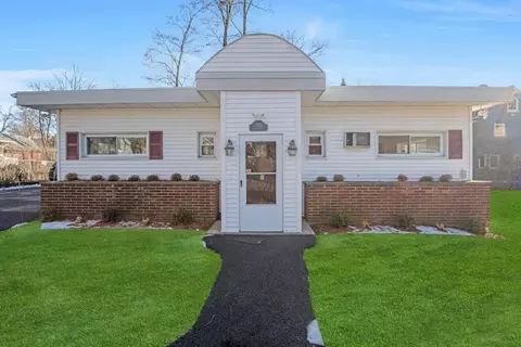 325 Nelson Ave, Peekskill, NY 10566