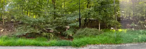 12 Laura Ln, Wappinger, NY 12533