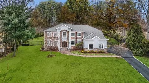 41 Hillandale Rd, Rye Brook, NY 10573