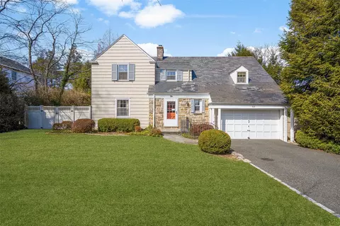 619 Stiles Ave, Mamaroneck, NY 10543