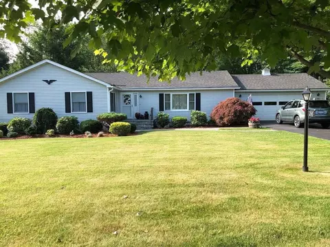 245 Crawford St, Crawford, NY 12566