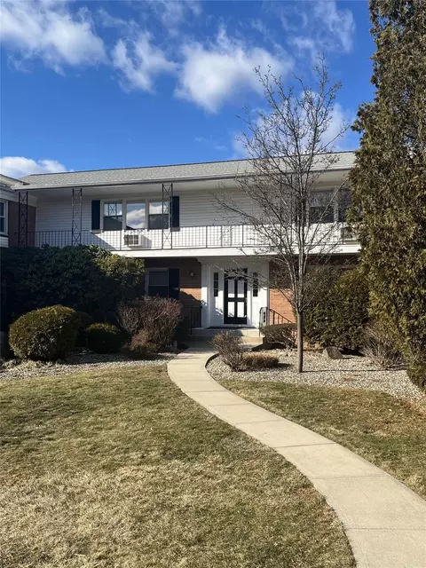 25 Bon Aire Cir #8306, Ramapo, NY 10901