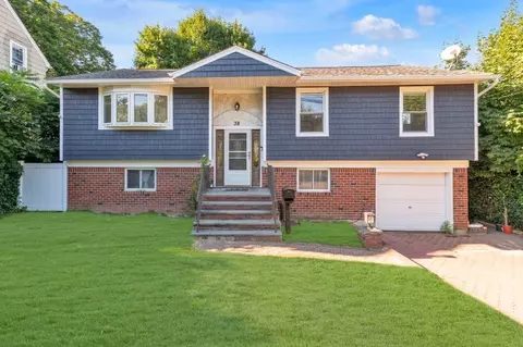 38 Summer Ave, North Hempstead, NY 11020