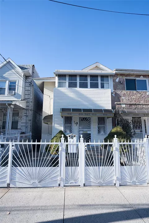 942 Brooklyn Ave, Brooklyn, NY 11203