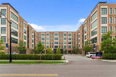 100 Garvies Point Rd #1043, Glen Cove, NY 11542