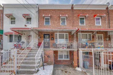 1158 E 224th St, New York, NY 10466