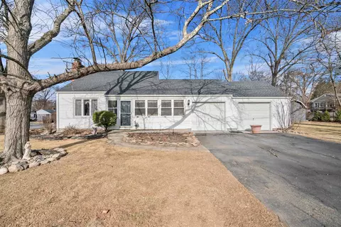 122 W Prospect St, Clarkstown, NY 10954