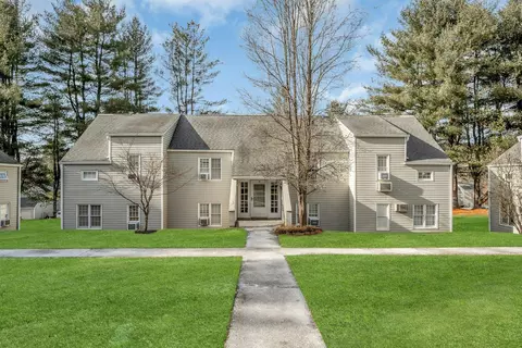 1403 Holly Stream Ct #1403, Southeast, NY 10509