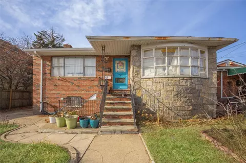 4465 Barnes Ave, New York, NY 10466
