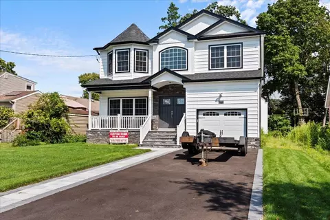 1773 Cornelius Ave, Wantagh, NY 11793